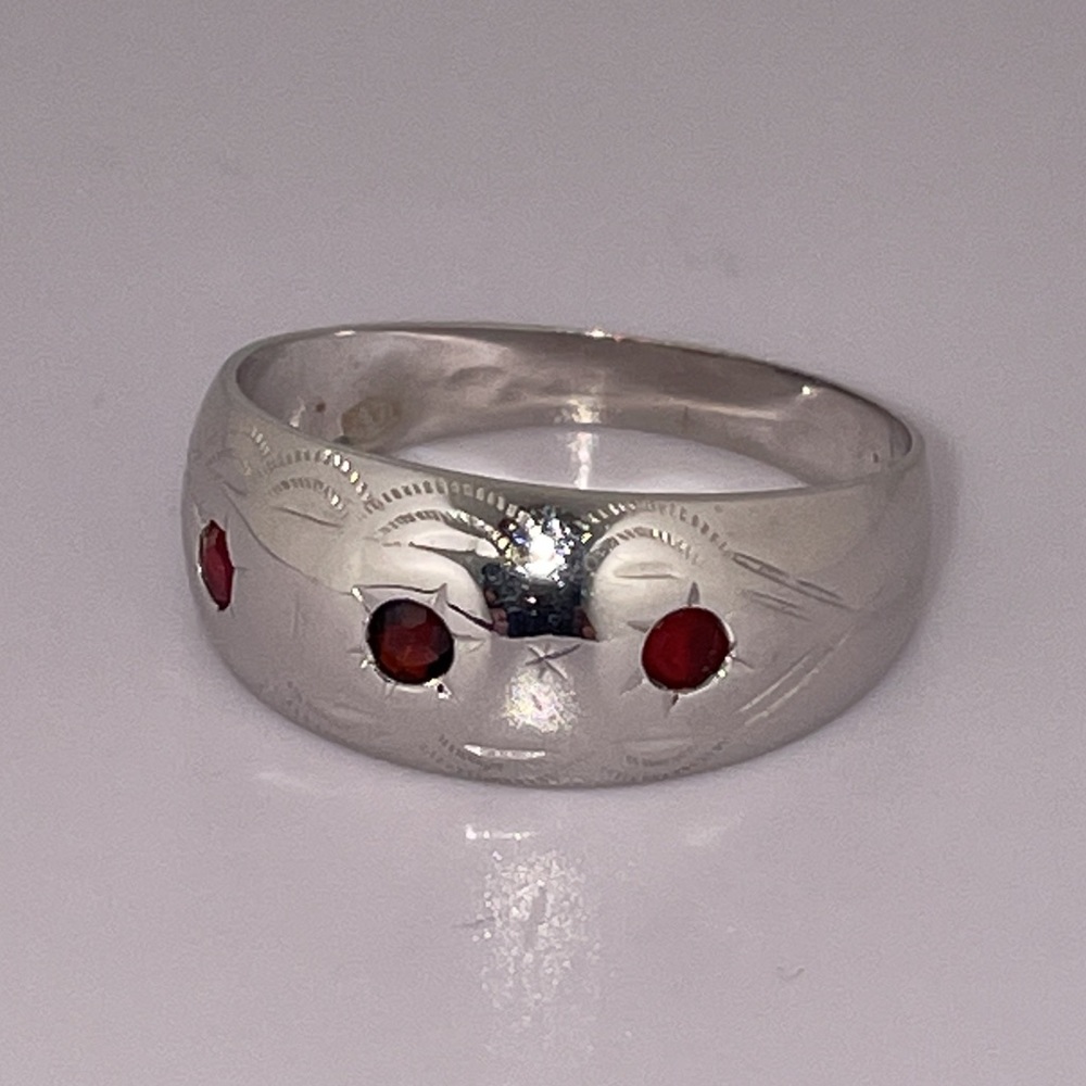Solid 18K 750 Italy (not 14K) White Gold Red Gemstone Band Ring Vintage Antique - Picture 6 of 17
